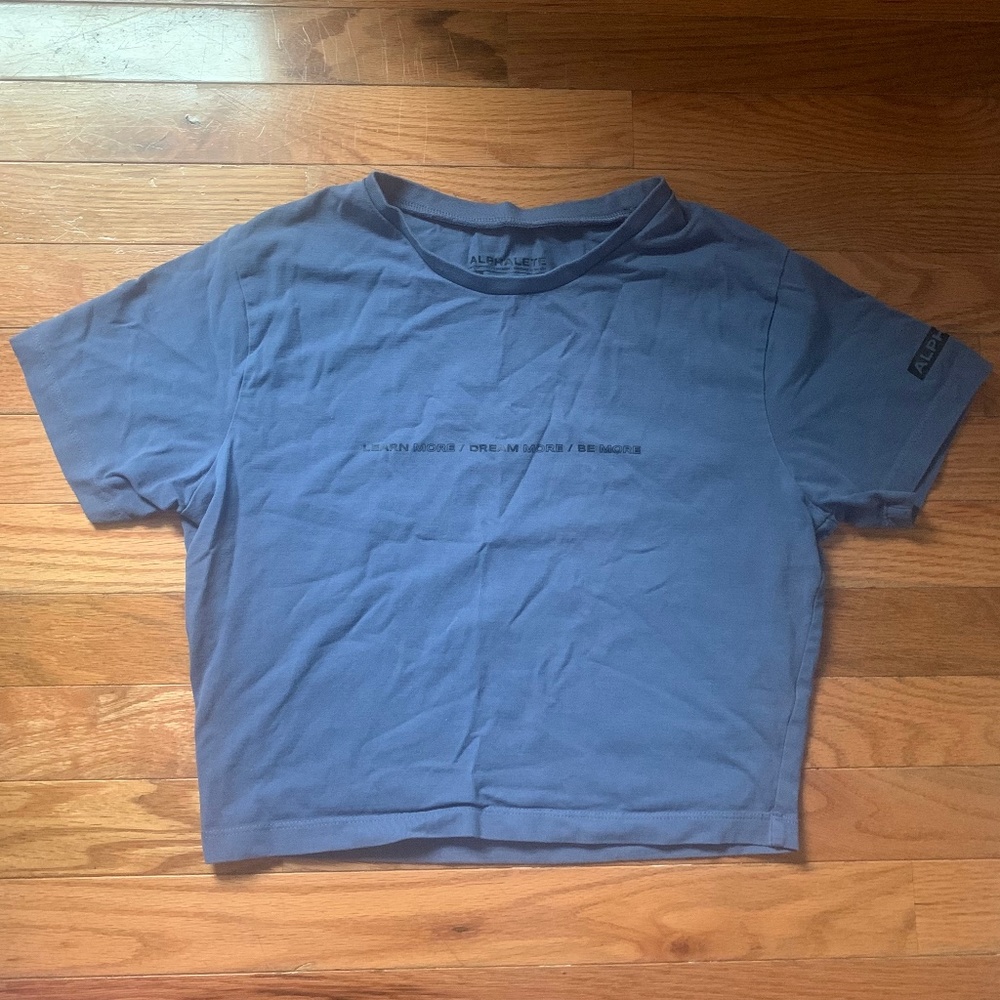 Alphalete signature crop top blue